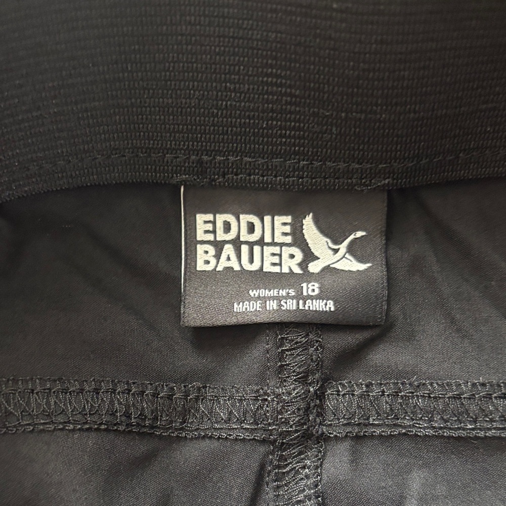 Eddie Bauer Men's Dark Cargo Pants - Picture 2 of 5